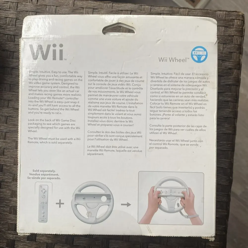 Nintendo Wii OEM Mario Kart Steering Wii Wheel White with Original Box